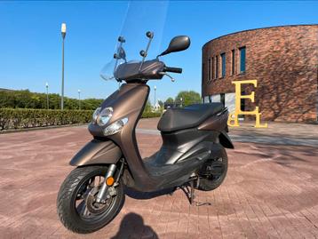 Yamaha Neos 4T scooter geel kenteken zeer netjes! Neo's beschikbaar voor biedingen