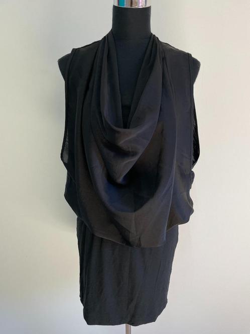 J101 - Zwarte Essentiel Antwerp tuniek maat 40 (1), Kleding | Dames, Blouses en Tunieken, Zo goed als nieuw, Maat 38/40 (M), Zwart