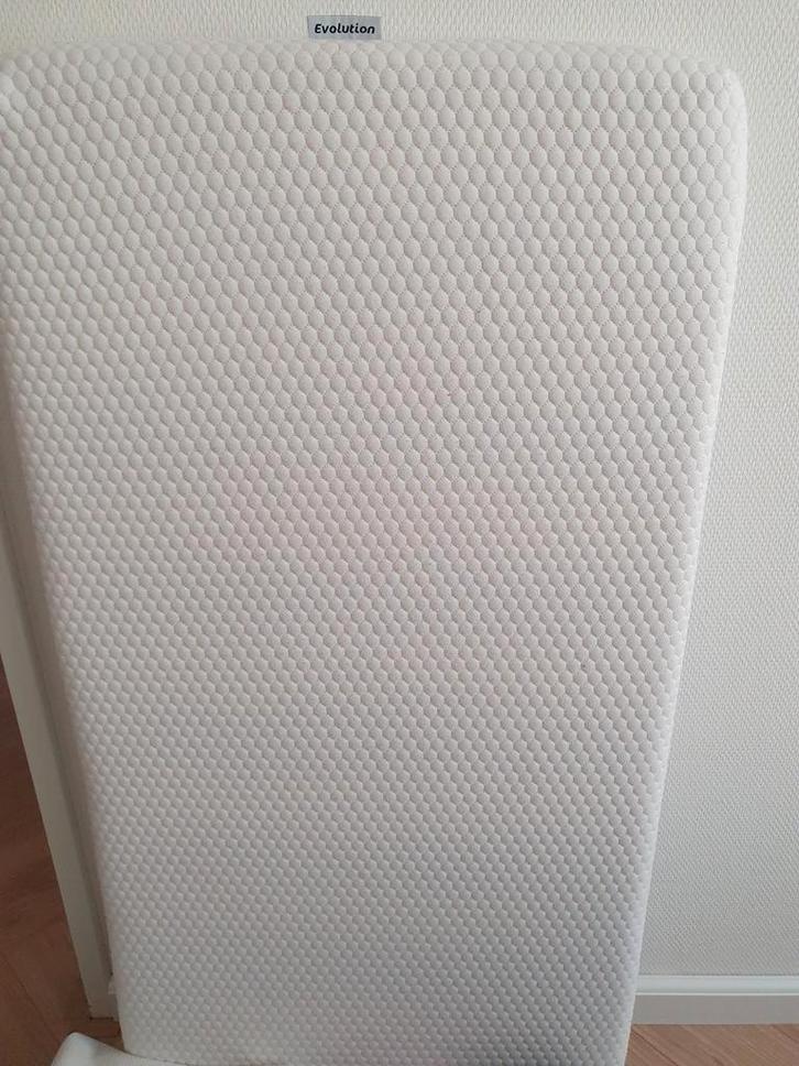ALS NIEUW aerosleep evolution matras 120 60, Kinderen en Baby's, Babywiegjes en Ledikanten, Zo goed als nieuw, Ledikant, Ophalen of Verzenden
