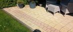 stenen vooor bestrating geel 20x20 en rood 14x14, Tuin en Terras, Tegels en Klinkers, Beton, Gebruikt, Ophalen, Klinkers