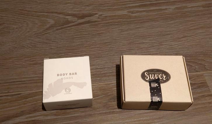Zeepfabriek Suver & Shampoobars zeep blok bar NIEUW, Sieraden, Tassen en Uiterlijk, Uiterlijk | Lichaamsverzorging, Nieuw, Ophalen of Verzenden