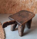 Afrikaanse houten kruk / bijzettafel, footstool, authentiek, Gebruikt, Bruin, Onbekend, Ophalen of Verzenden