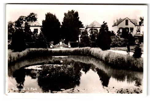 Bolsward, 't Park. Lees beschrijving, Verzamelen, Ansichtkaarten | Nederland, Gelopen, Friesland, 1940 tot 1960, Verzenden