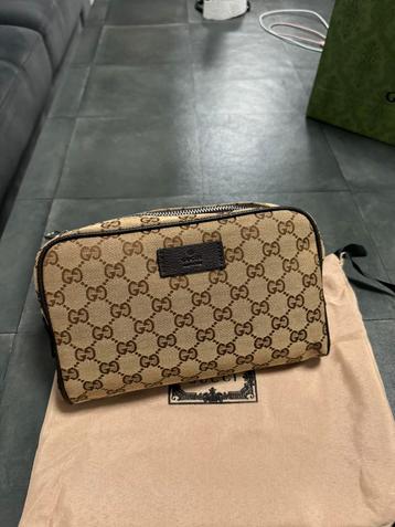 Gucci heuptas beschikbaar voor biedingen