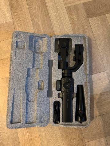 Zhiyun Smooth 4 Gimbal Stabilizer – zo goed als nieuw beschikbaar voor biedingen