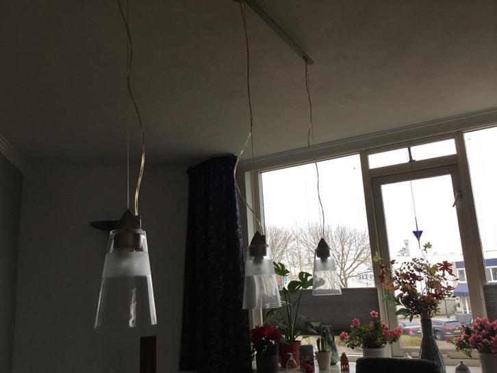 Hanglamp met 3 glazen kelken - Gaaf!, Huis en Inrichting, Lampen | Hanglampen, Zo goed als nieuw, Minder dan 50 cm, Glas, Ophalen