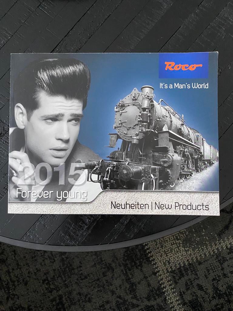 Roco - Neuheiten catalogus 2015, Ophalen of Verzenden, Zo goed als nieuw