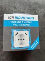 WANDCONTACTDOOS USB. A + USB C  ION INDUSTRIES, Ophalen of Verzenden, Nieuw