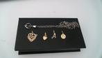 Vier Piepkleine Gouden Hangertjes, Ophalen of Verzenden, Goud