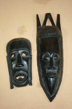 2 hardhouten maskers, Ophalen of Verzenden