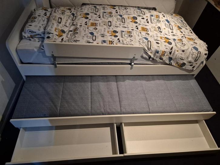 IKEA uitschuifbaar bed 90x200 met lades, Kinderen en Baby's, Kinderkamer | Bedden, Gebruikt, 180 cm of meer, 85 tot 100 cm, Ophalen
