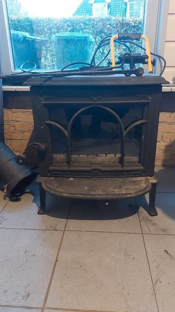 Jøtul F 100 houtkachel uit 2017, Huis en Inrichting, Kachels, Zo goed als nieuw, Houtkachel, Hout, Ophalen