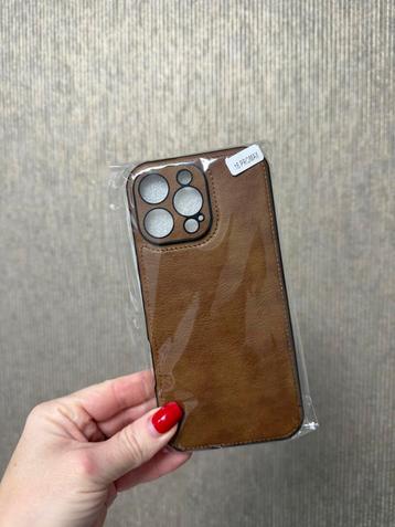 Nieuw hoesje iphone 16 pro max bruin beschikbaar voor biedingen
