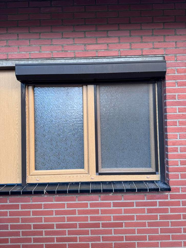 Dubbelglas raam met hor en rolluik, Doe-het-zelf en Verbouw, Glas en Ramen, Gebruikt, Gevelraam of Ruit, Dubbelglas, Ophalen of Verzenden