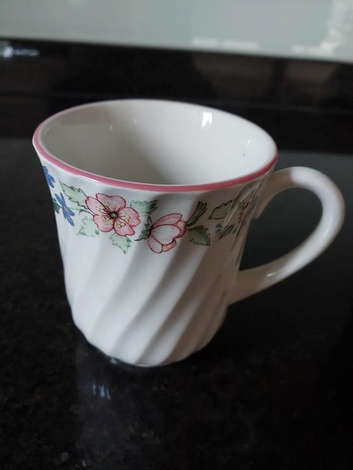 Myott Meakin Spring Fields Mok - Nieuw!, Huis en Inrichting, Keuken | Servies, Nieuw, Kop(pen) en/of Schotel(s), Overige stijlen