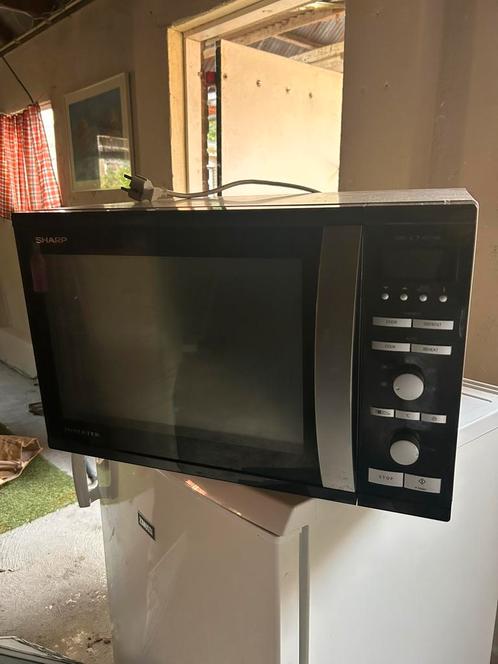 Sharp R-914 Combi Magnetron, Witgoed en Apparatuur, Magnetrons, Zo goed als nieuw, Vrijstaand, 45 tot 60 cm, Grill, Ophalen