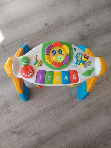 Baby activitie center beschikbaar voor biedingen