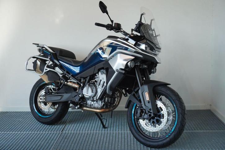 CFMOTO 800 MT SPORT CF MOTO 800MT (bj 2025), Motoren, Motoren | Overige merken, Bedrijf, Overig, meer dan 35 kW, 2 cilinders, Motorrijbewijs A
