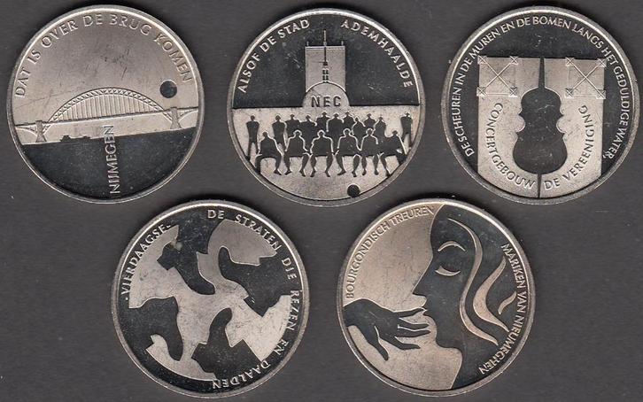 Nederland Penningen set (5) Nijmegen 1 Kroon 2005, Postzegels en Munten, Penningen en Medailles, Overige materialen, Nederland