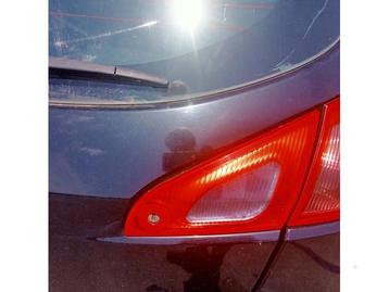 Achterlicht rechts van een Mitsubishi Colt beschikbaar voor biedingen