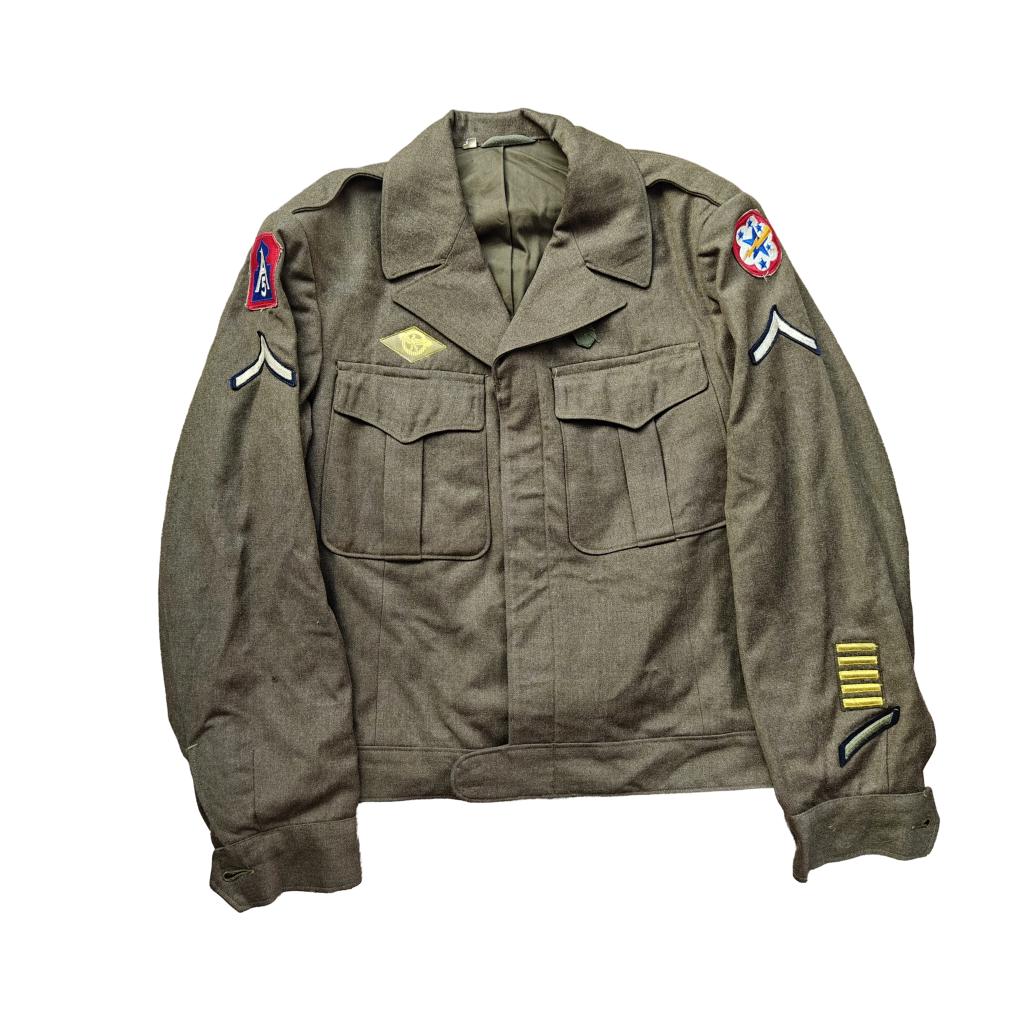 WWII US Ike Jacket 5th Army Pacific 40L, Verzamelen, Militaria | Tweede Wereldoorlog, Ophalen of Verzenden, Amerika, Kleding of Schoenen