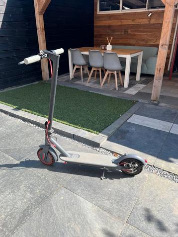 Aovo electriche step ( batterij werkt niet meer )  beschikbaar voor biedingen