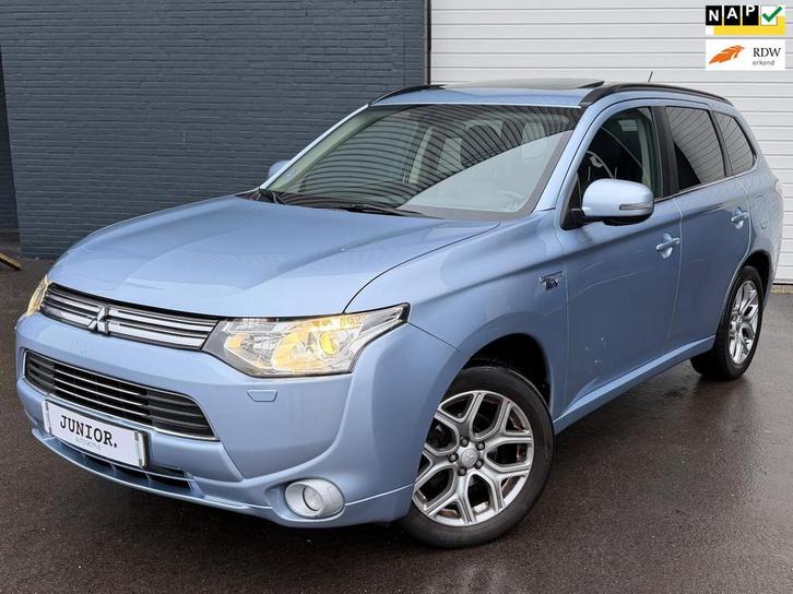 Mitsubishi Outlander 2.0 PHEV Instyle 1EEIG/SCHUIFDAK/LEDER/, Auto's, Mitsubishi, Bedrijf, Te koop, Outlander, 4x4, ABS, Achteruitrijcamera
