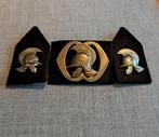 Set emblemen Genie baret, kraagspiegels, Verzamelen, Militaria | Algemeen, Ophalen of Verzenden, Landmacht, Nederland, Embleem of Badge
