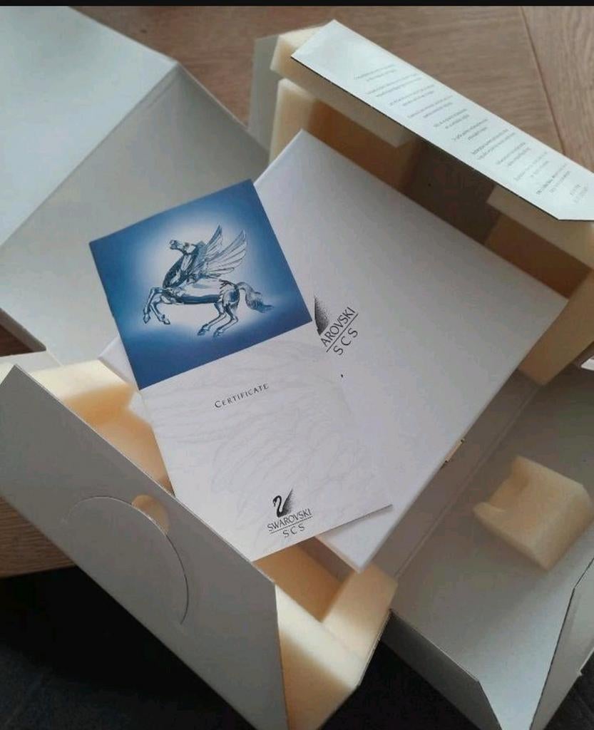 Swarovski. Pegasus in doos., Verzamelen, Swarovski, Ophalen of Verzenden, Zo goed als nieuw, Figuurtje