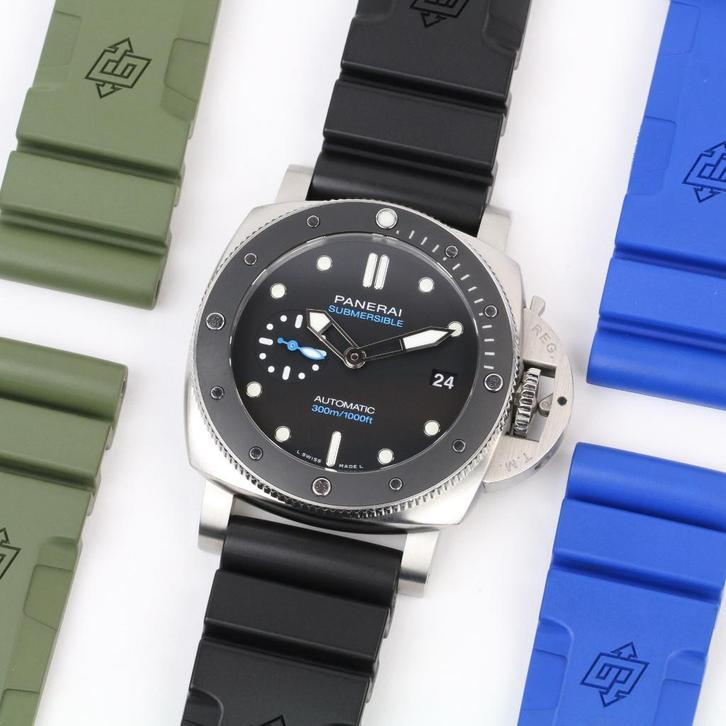 Panerai Submersible Ceramic PAM683 42 (Als nieuw/ 2019), Sieraden, Tassen en Uiterlijk, Horloges | Heren, Zo goed als nieuw, Polshorloge
