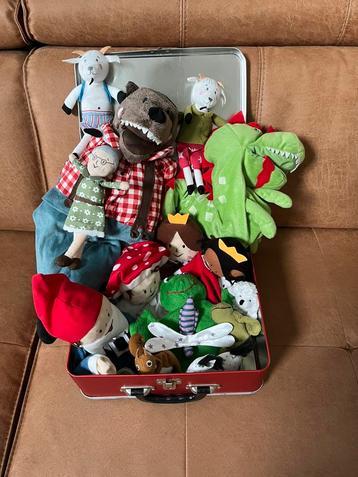 Hand- en vingerpopjes (16 st.) beschikbaar voor biedingen