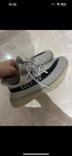 Yeezy schoenen, Kleding | Heren, Schoenen, Ophalen of Verzenden, Zo goed als nieuw