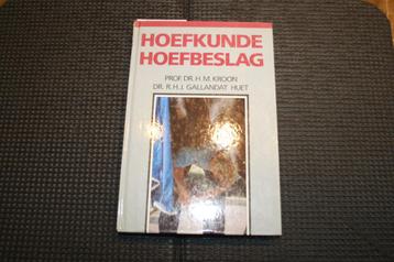 Hoefkunde, hoefbeslag H.M.Kroon etc beschikbaar voor biedingen