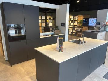 Keuken BORDO Black showmodel beschikbaar voor biedingen
