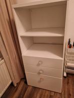 Gratis af te halen. Ikea kast/speelgoed kastje/ opberg/, Ophalen, Gebruikt, Minder dan 140 cm, Minder dan 70 cm