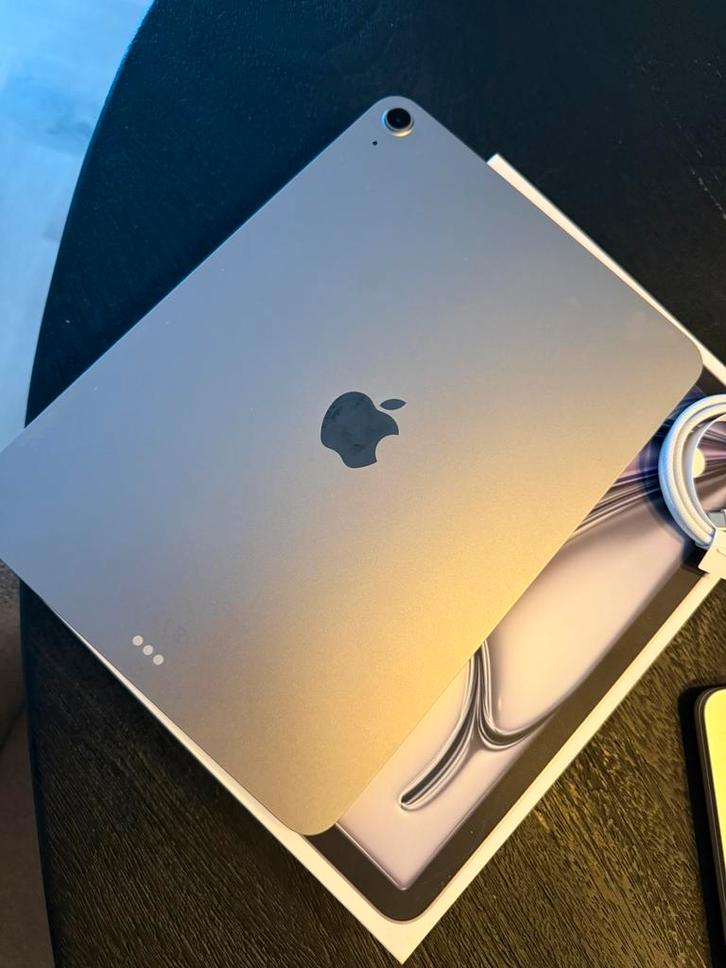 Ipad air m3 128gb space gray, Computers en Software, Apple iPads, Zo goed als nieuw, Apple iPad Air, 11 inch, Grijs, Ophalen