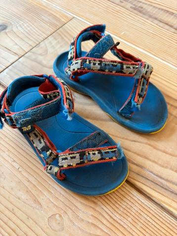Teva sandalen maat 27 beschikbaar voor biedingen