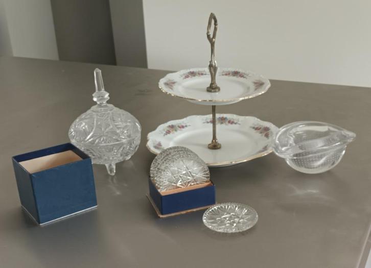 2 dozen vol met allerlei (keuken)/vintage spullen, Diversen, Rommelmarktspullen, Zo goed als nieuw, Ophalen