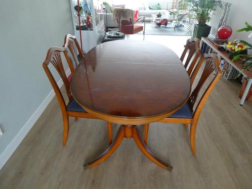 eethoek Heldense uitschuifbaar met 4 stoelen, Huis en Inrichting, Complete eetkamers, Gebruikt, 4 tot 6 stoelen, Ophalen