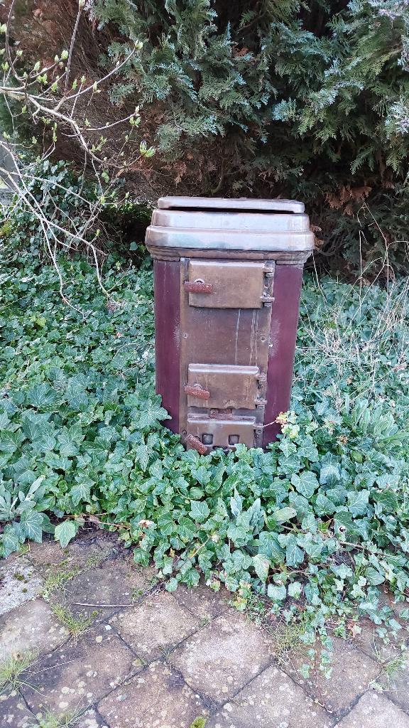 tuinkachel haard gietijzer vintage tuindecoratie bijzettafel, Tuin en Terras, Tuinhaarden, Gebruikt, Ophalen of Verzenden