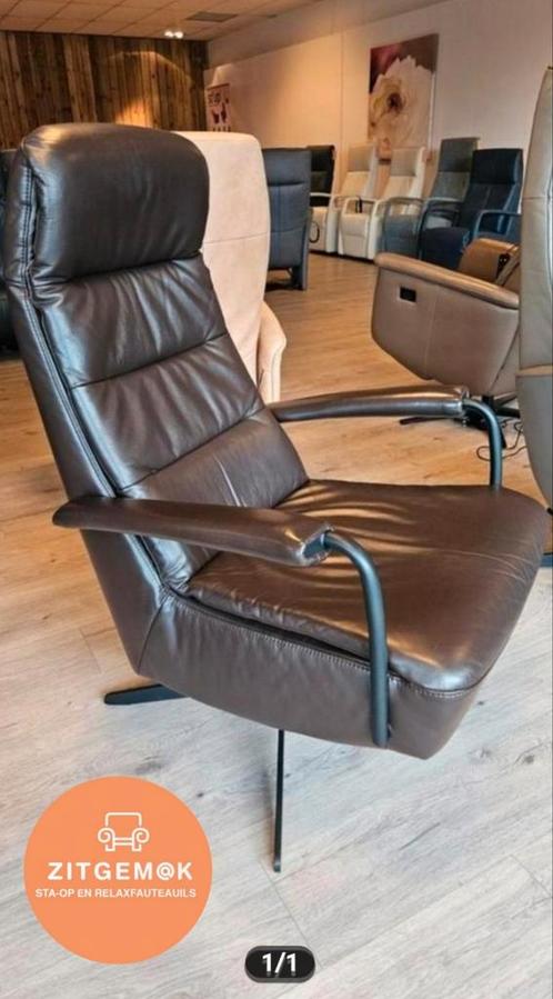 Draai fauteuil/stoel van Prominent bij Zitgemak joure, Huis en Inrichting, Fauteuils, Zo goed als nieuw, Leer, 75 tot 100 cm, Ophalen