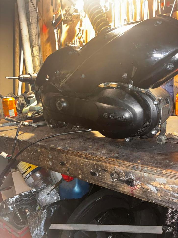 125cc SKR BLOK, Fietsen en Brommers, Scooters | Piaggio, Overige modellen, Ophalen of Verzenden