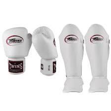 Twins 14oz Handschoenen + Scheenbeschermers Maat M Wit Windy, Sport en Fitness, Vechtsporten en Zelfverdediging, Nieuw, Overige