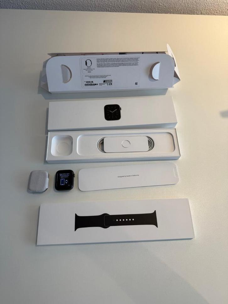 Apple Watch series 6 44 mm zwart, Sieraden, Tassen en Uiterlijk, Smartwatches, Zo goed als nieuw, iOS, Zwart, Afstand, Calorieverbanding
