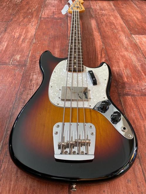 Fender Pawn Shop Mustang Bass, Muziek en Instrumenten, Snaarinstrumenten | Gitaren | Bas, Zo goed als nieuw, Elektrisch, Ophalen of Verzenden