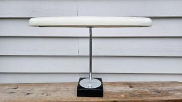 Hitachi Bureaulamp Vintage beschikbaar voor biedingen