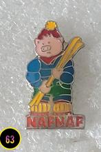 Pin Naf-Naf, Verzamelen, Speldjes, Pins en Buttons, Verzenden, Gebruikt