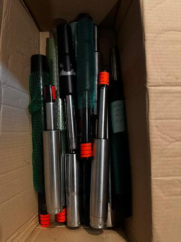 Gasveren voor bureaustoelen en krukken beschikbaar voor biedingen