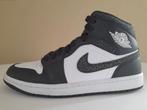 Nike Air Jordan 1 Mid SE Zwart Wit Maat 41, Kinderen en Baby's, Jongen of Meisje, Nike air jordan, Ophalen of Verzenden, Zo goed als nieuw