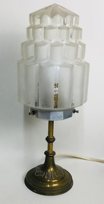 Antiek Art Deco sfeer tafellamp beschikbaar voor biedingen